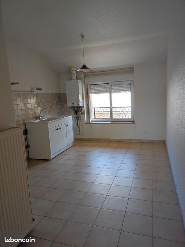 Appartement 3 pièces 58 m² · à Oyonnax · 58 m² · 515 €/mois