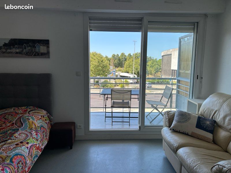 Appartement 1 pièce 28 m² · à La Rochelle · 27,5 m² · 600 €