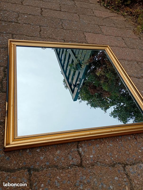 Miroir carré cadre bois doré 45x45 cm, bon état (image 4)
