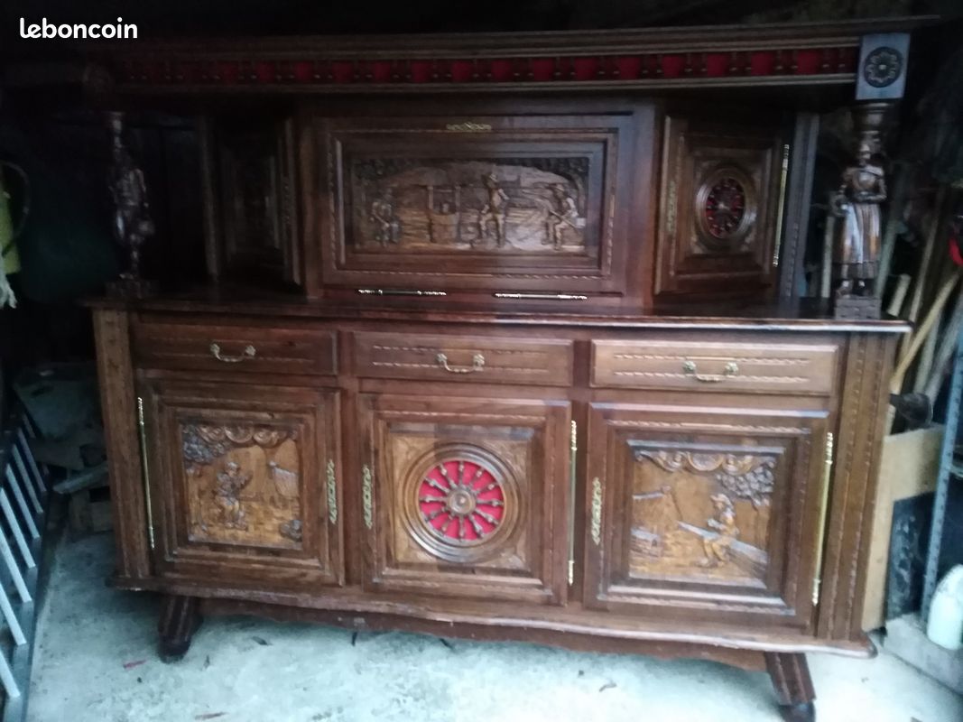 Buffet + table (image 1)