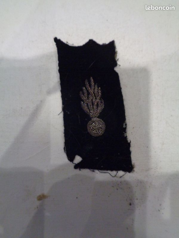 Insigne Pharmacien Armée Française 1945 – Broderie Or & Caducée – Original