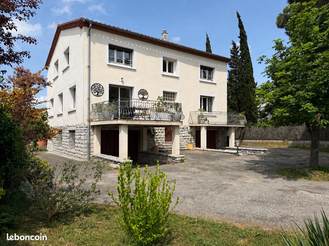 Maison 6 pièces 243 m² · à Carcassonne · 243 m² · 445 000 €