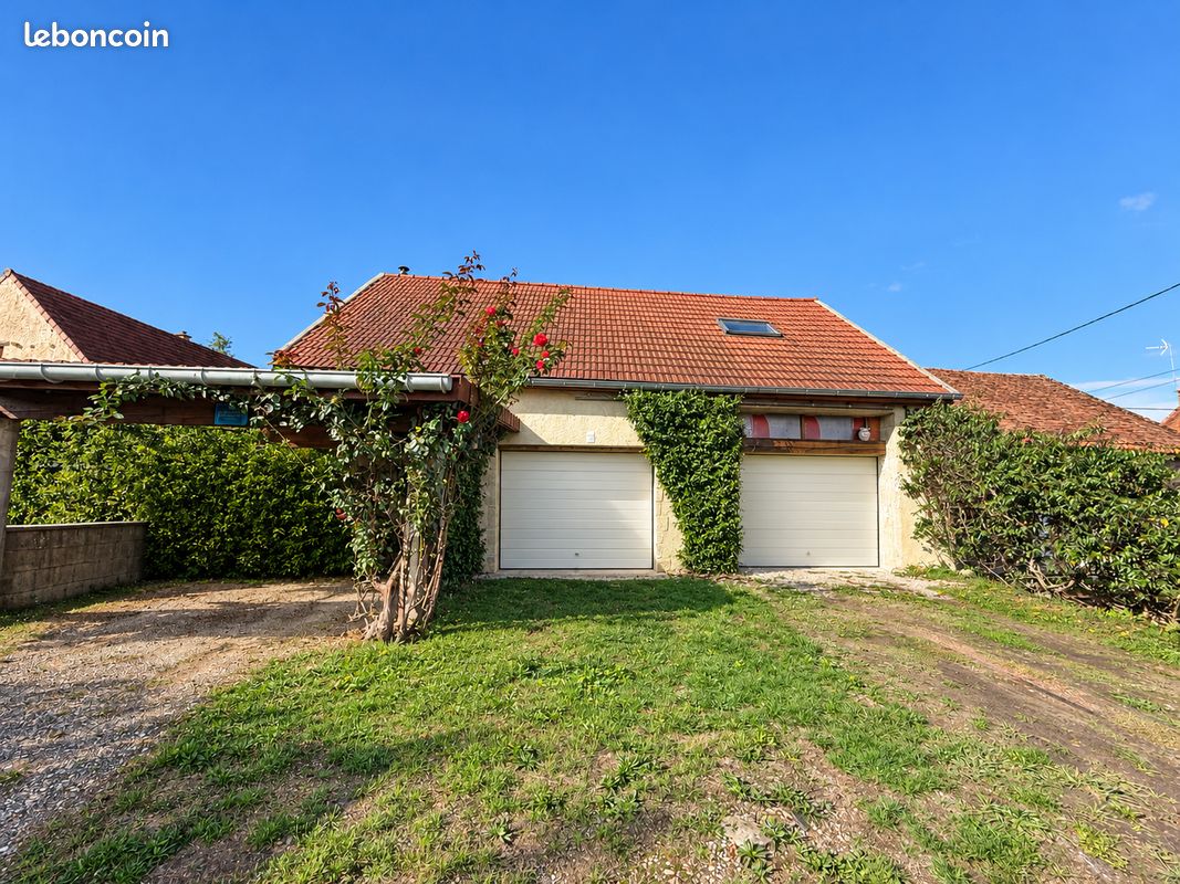 1 pièce 100 m² · à Brugheas · 100 m² · 64 000 €
