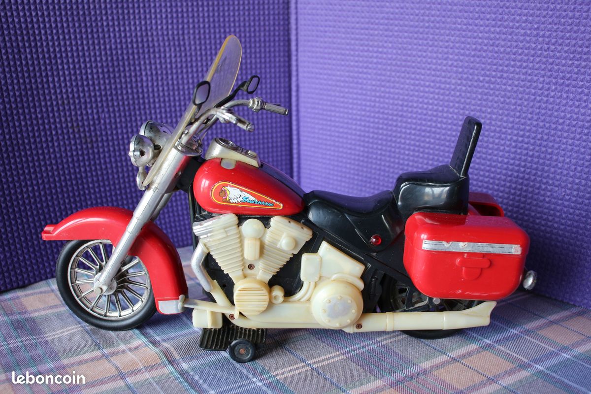 Moto en plastique wai dick toys (image 1)