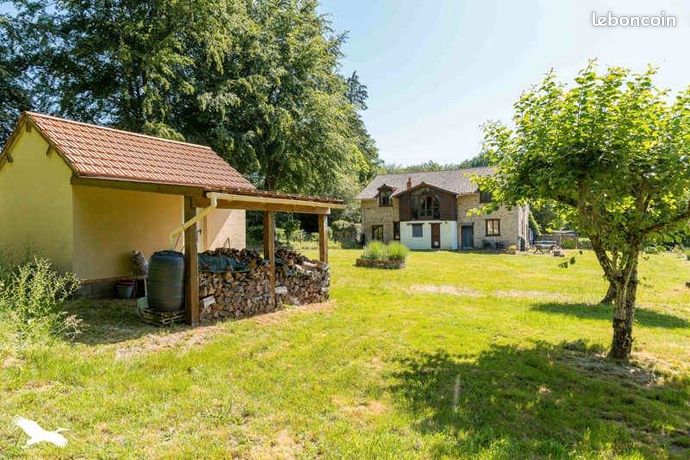 Maison 5 pièces 231 m²
