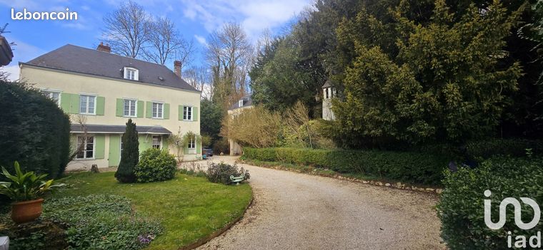 Propriété 8 pièces 200 m²