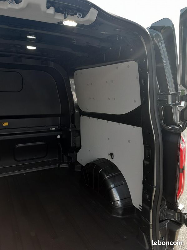 Ford Transit Custom (2) 320 L2H1 2.0 EcoBlue 170 MS-RT CA AUTO (image 14)