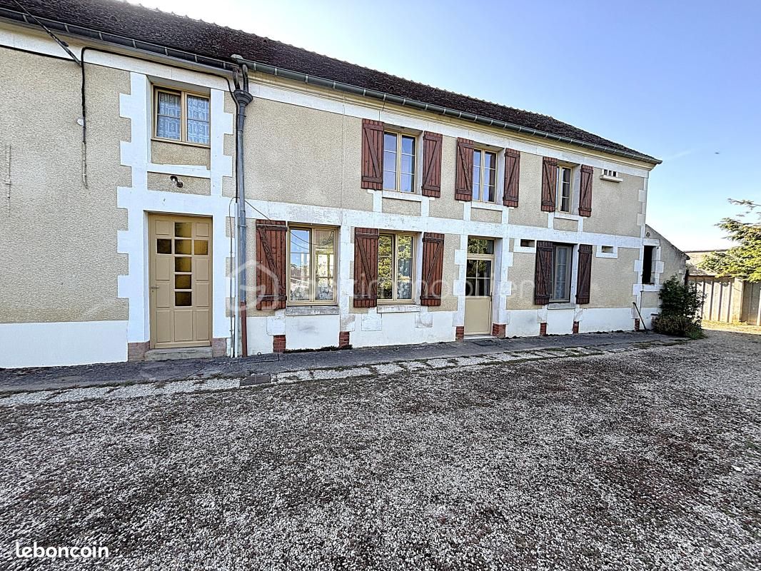 Maison 11 pièces 267 m² · à Saint-Georges-sur-Baulche · 267 m² · 365 000 €