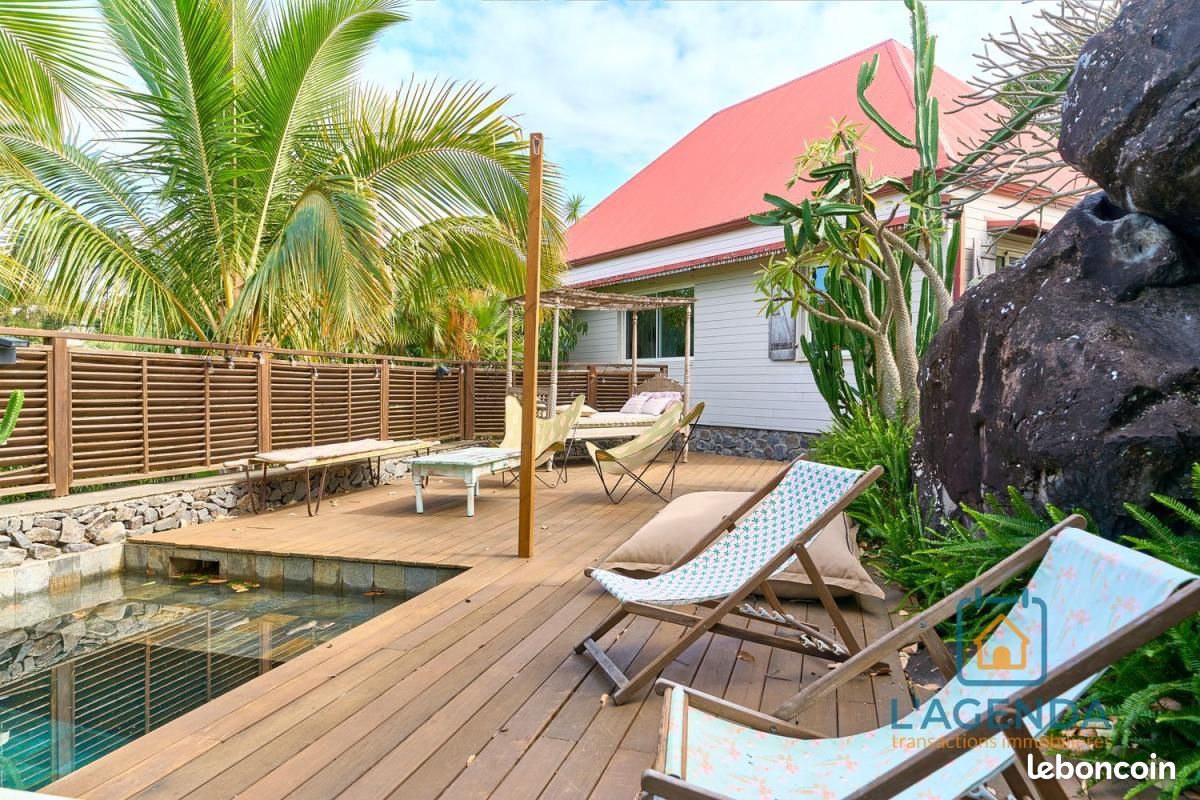 Maison 4 pièces 121 m² · à Saint-Louis · 121 m² · 635 000 €