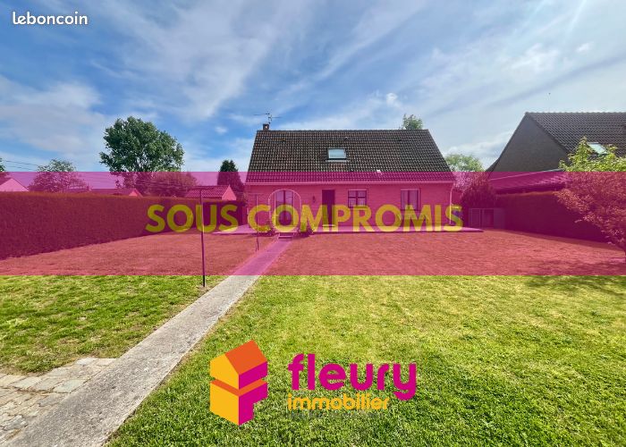 Maison 8 pièces 104 m² · à Esquelbecq · 104 m² · 285 000 €