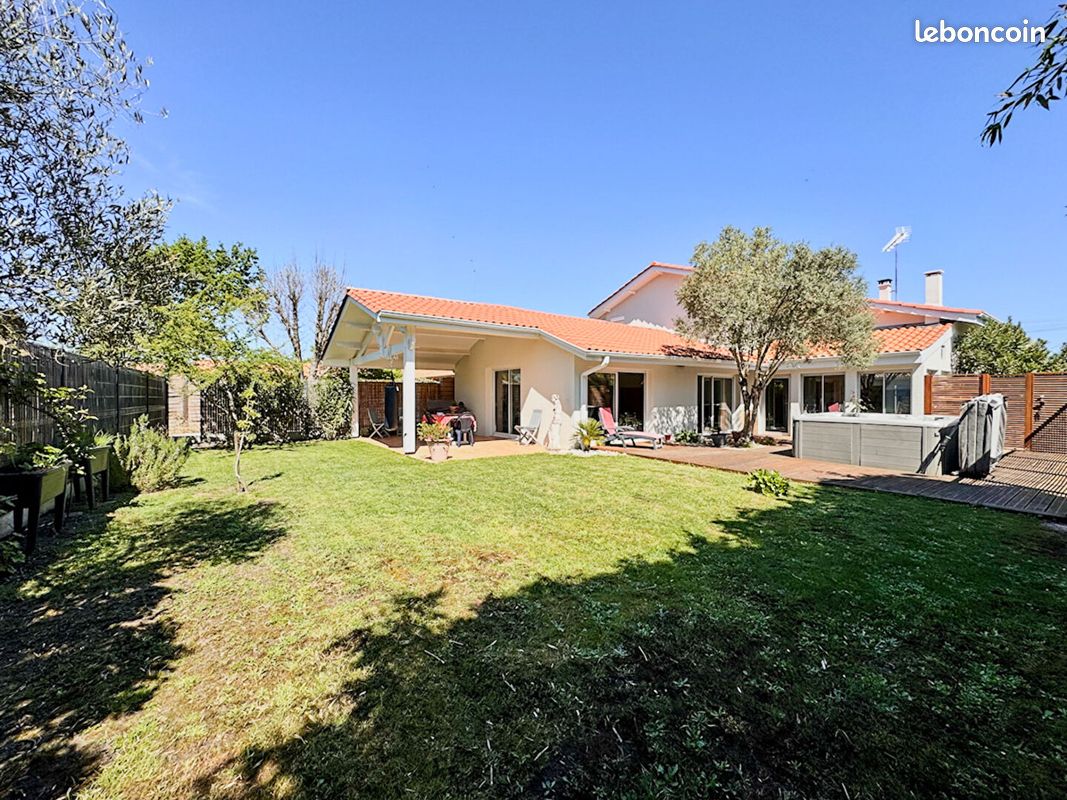 Maison 6 pièces 170 m² · à Gujan-Mestras · 170 m² · 585 000 €