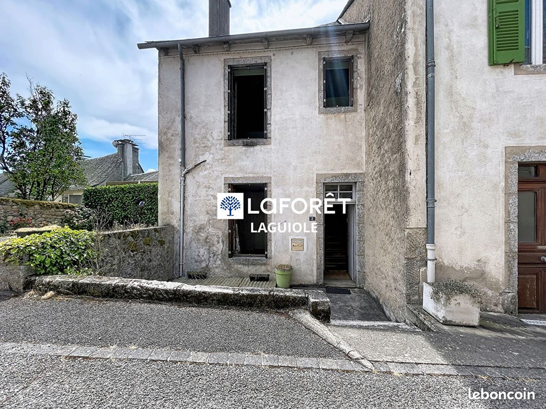 Maison 5 pièces 45 m² · à Saint-Amans-des-Cots · 45 m² · 25 000 €