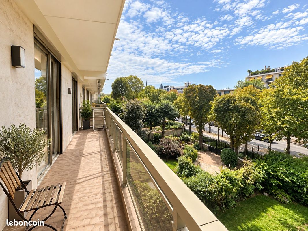 Appartement 4 pièces 165 m² · à Neuilly-sur-Seine · 165 m² · 1 999 000 €
