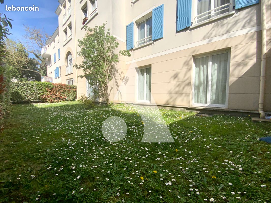 Appartement 3 pièces 54 m² · à Corbeil-Essonnes · 54 m² · 1 095 €/mois