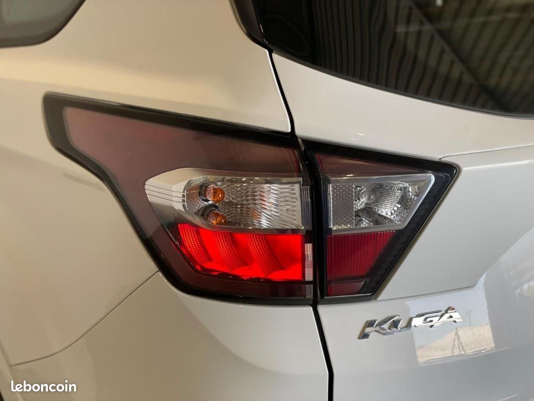 Ford Kuga 1.5 TDCi 120 S&S 4x2 BVM6 ST-Line (image 32)