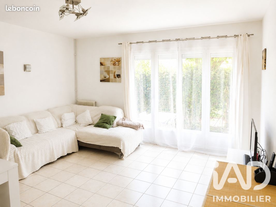 Maison 4 pièces 89 m² · à Maurepas · 89 m² · 304 000 €