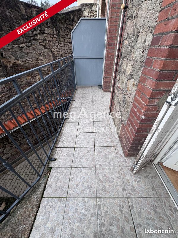 Appartement 2 pièces 42 m² · à Fraisses · 42 m² · 32 000 €