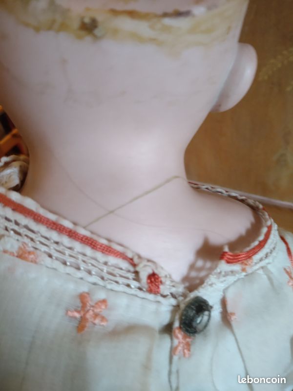Poupée Ancienne En Porcelaine Armand Marseille 3200 AM8 DEP - Collection
