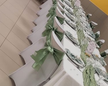 Lot De 50 Écharpes De Chaise En Satin Vert Foncé Avec Nœud - 18x275 Cm - Idéal Mariage, Réception, Événements Festifs