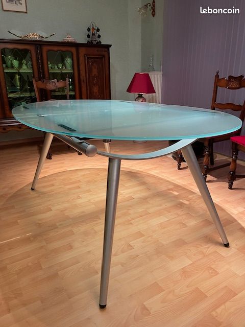 Table en verre (image 2)