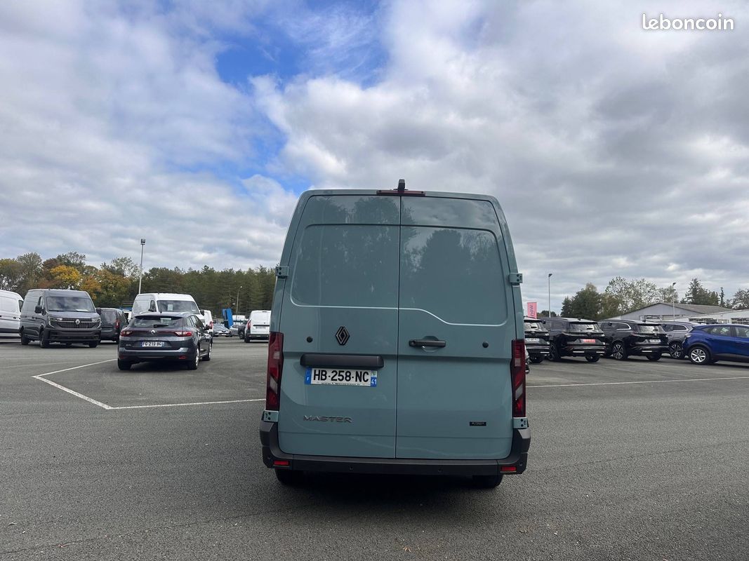 Renault master electrique fgn l2h2 3t5 grande autonomie advance (image 12)