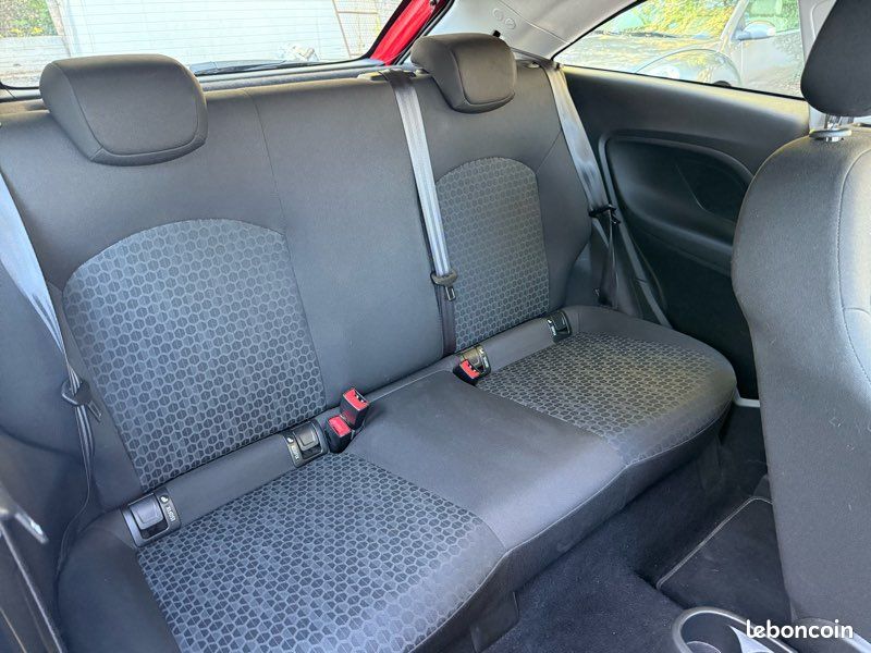 Opel Corsa 1.2 70 CH Essentia 2016 69000 km (image 7)