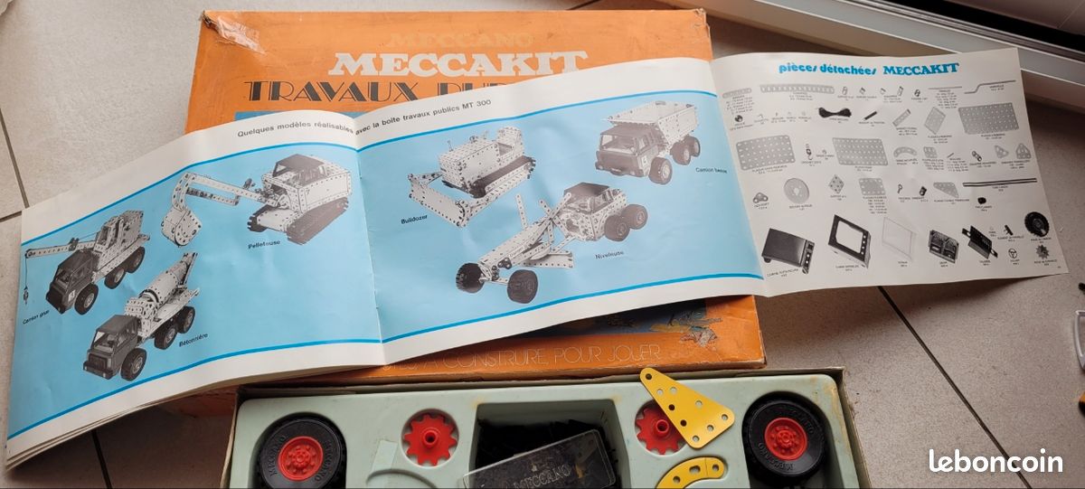 MECCANO BOITE MECCAKIT TRAVAUX PUBLIC 300 AVEC MANUEL STICKERS