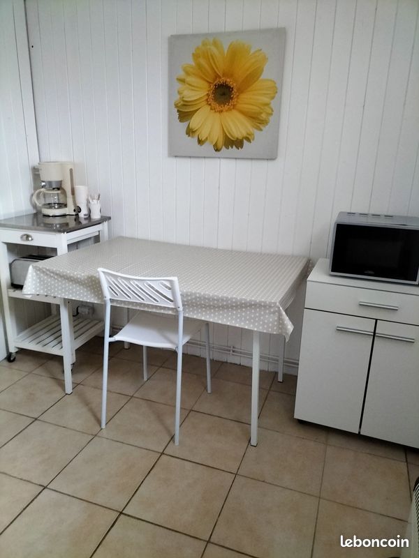 Loue t1 - Parthenay 79200 (image principale 0)