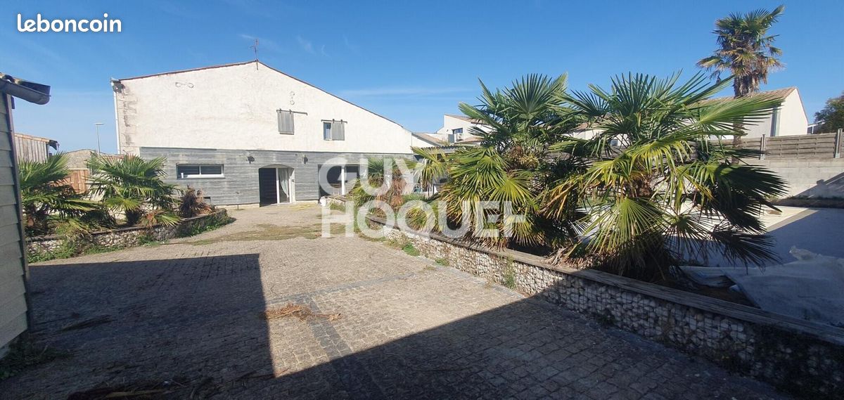 Maison 7 pièces 151 m² · à Sainte-Soulle · 151 m² · 399 000 €