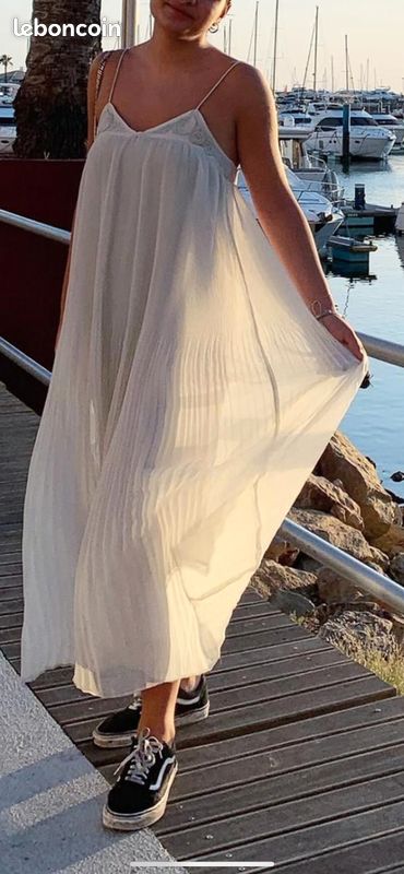 ZARA Robe longue mousseline plissée vert menthe (image 5)