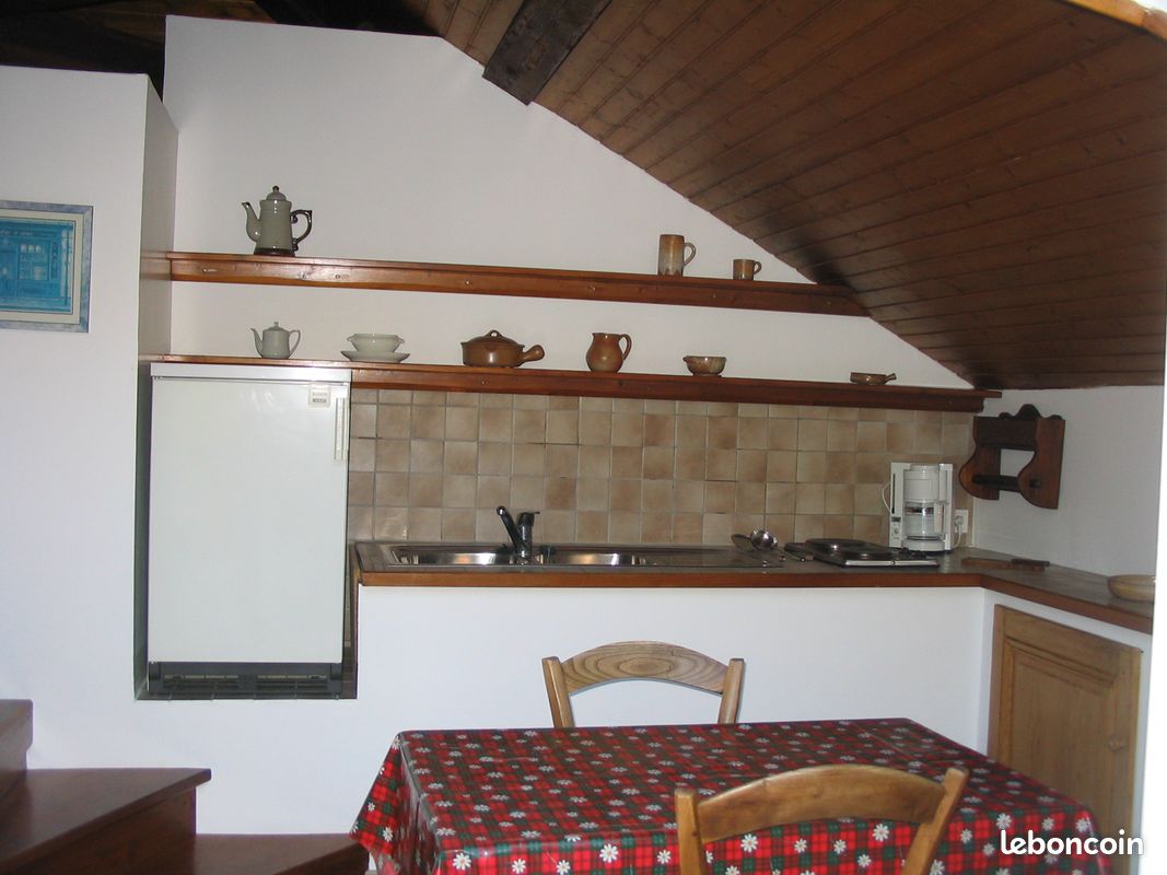 Appartement 1 pièce 25 m² · à Crémieu · 25 m² · 600 €/mois