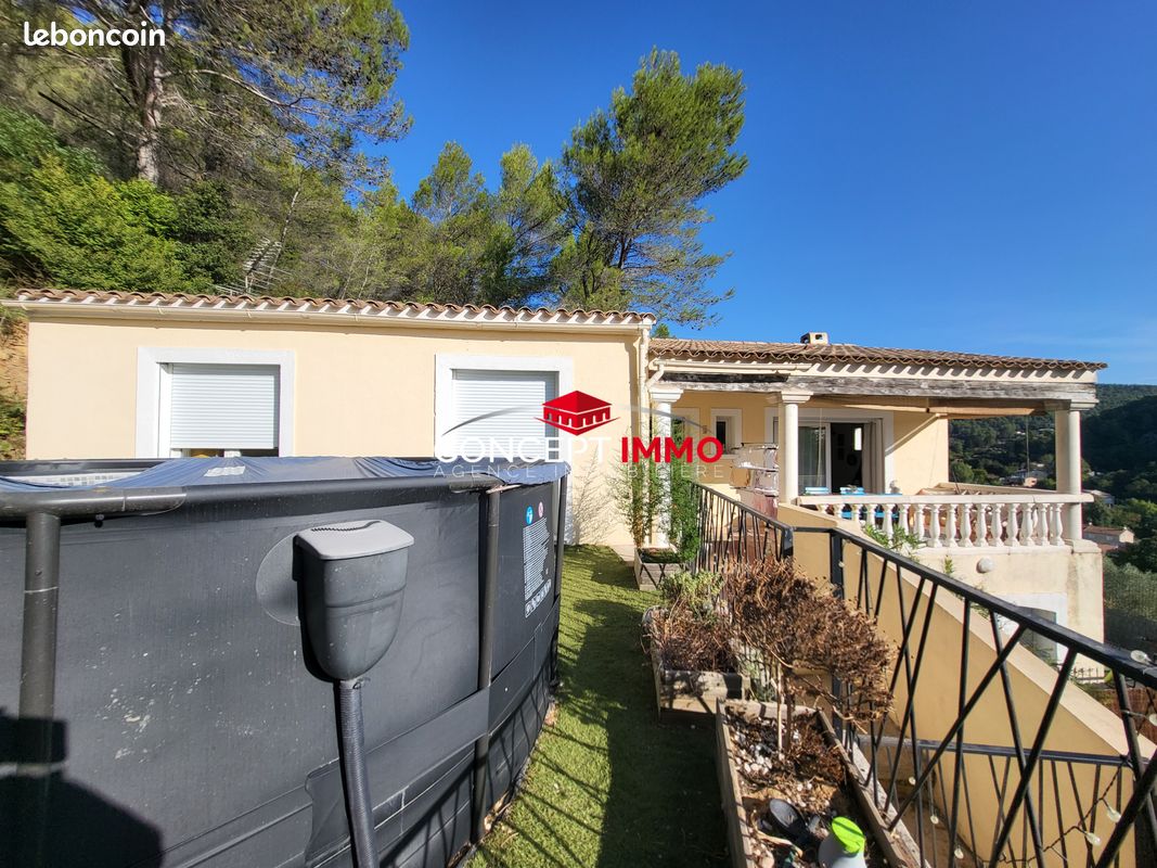 Maison 6 pièces 104 m² · à Solliès-Toucas · 104 m² · 349 000 €