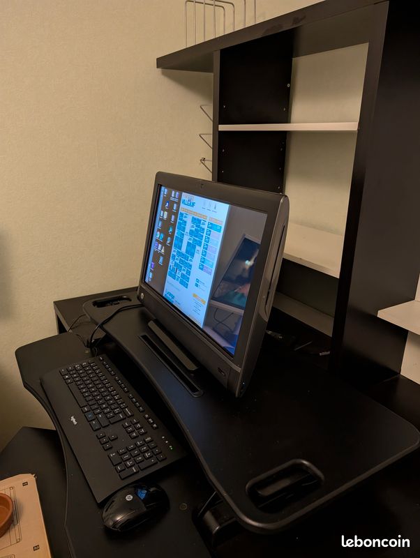 Bureau noir et blanc de bonne qualité (image 2)