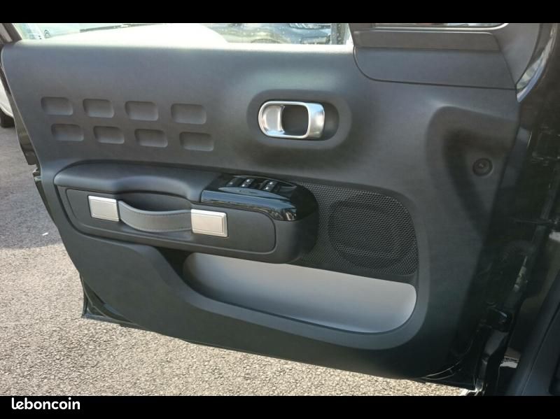 Citroen C3 1.2 PureTech 83ch S&S Shine Pack 123g (image 24)