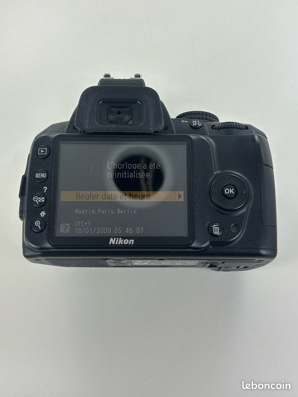 Nikon d3000 nu (3531 déclenchements) (image 5)