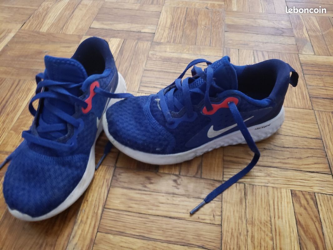 Nike (image 1)