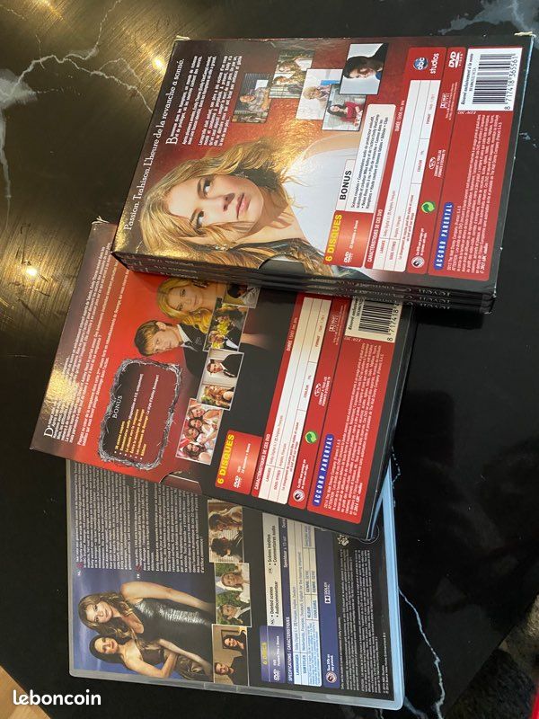Coffret DVD - Revenge 3 saison (image 3)