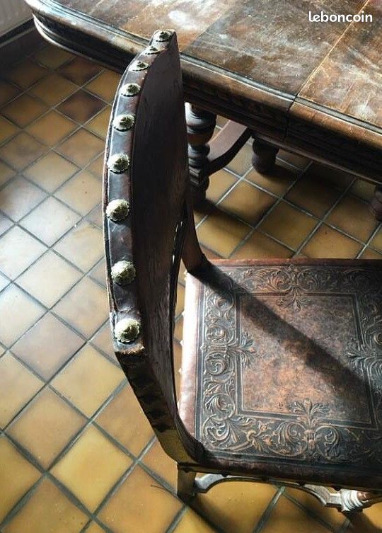Salle à manger ancienne, style Henri II (image 3)