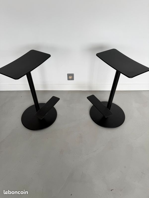 Tabouret de bar Magis couleur noire paire (image 1)