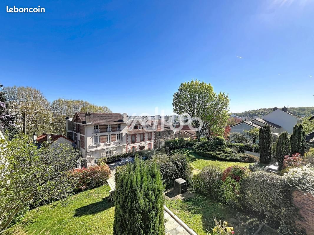 Maison 6 pièces 200 m² · à Sceaux · 200 m² · 1 200 000 €