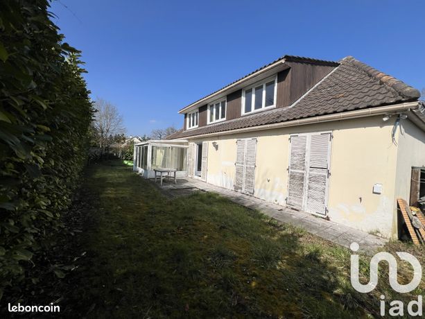Propriété 8 pièces 183 m²