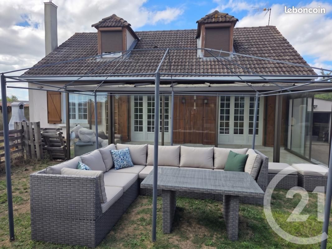 Maison 5 pièces 127 m² · à Le Plessis-Belleville · 127 m² · 325 000 €