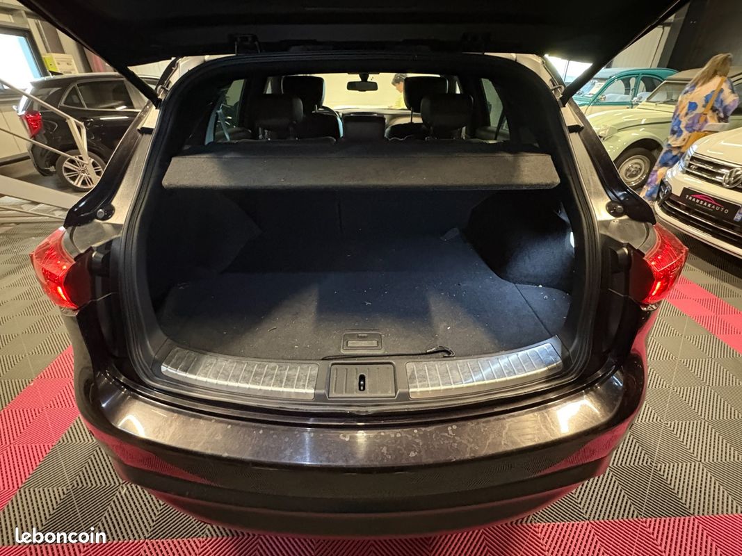 INFINITI FX FX30d 3.0D V6 GT Premium A / Suivi Nissan / 2éme mains (image 35)