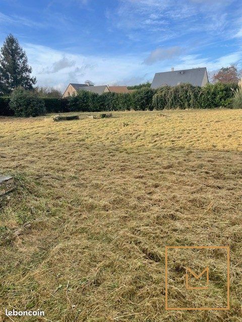 Terrain 1017 m² · à Saint-Martin-des-Entrées · 1 017 m² · 120 000 €