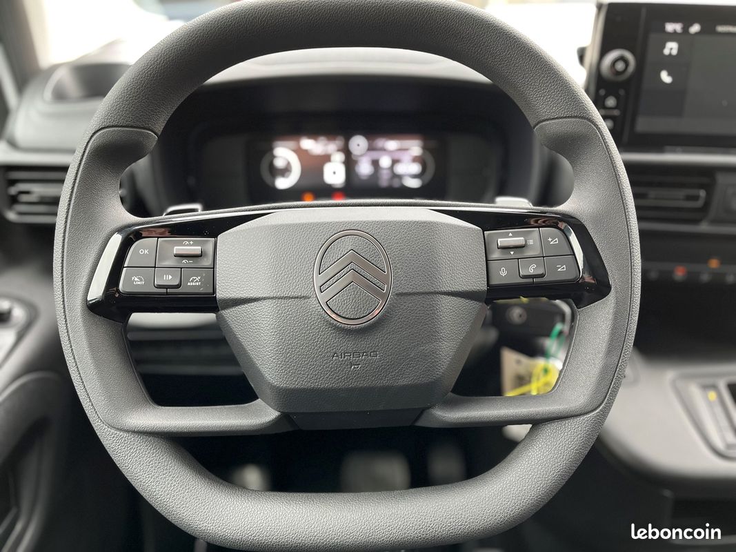 Citroen BERLINGO VAN M 650KG BLUEHDI 130CH S&S EAT8 PACK PREMIUM CONNECT (image 18)