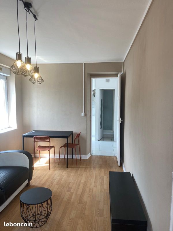 Appartement 1 pièce 28 m² · à Saint-Nazaire · 28 m² · 545 €/mois
