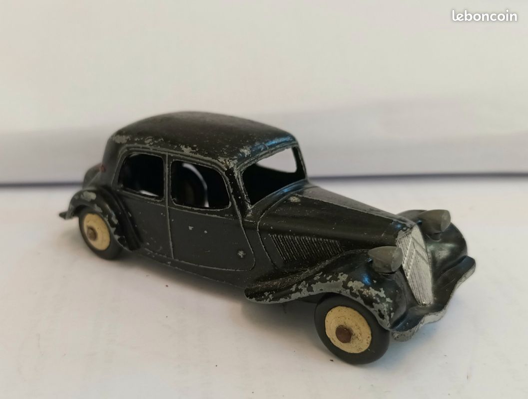 Dinky Toys Citroën Traction 11BN France 24N