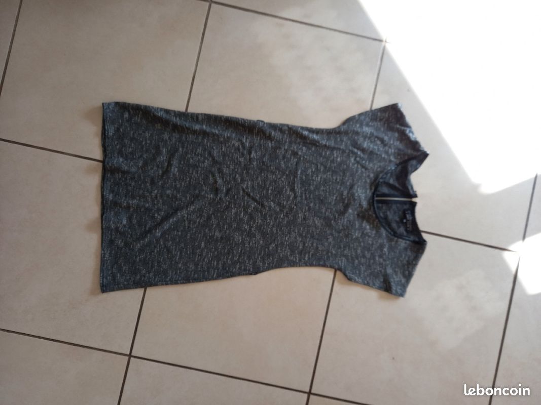 Robe (image 1)