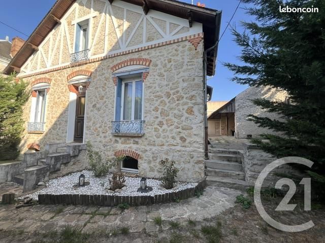 Maison 6 pièces 111 m² · à Le Malesherbois · 111 m² · 276 000 €