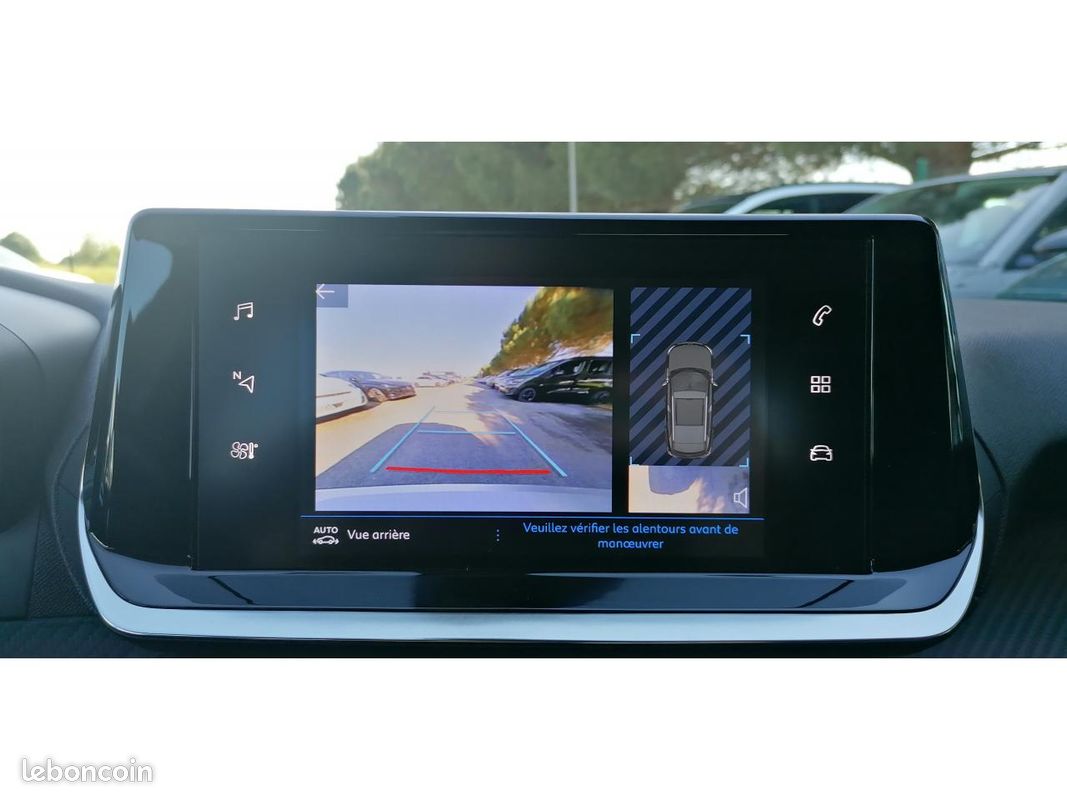 PEUGEOT 2008 1.5 BlueHDi 110 Style +CAMERA (image 6)